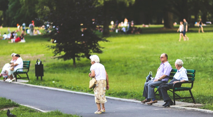 5 Habits for Seniors to Stay Healthy, Happy and Active