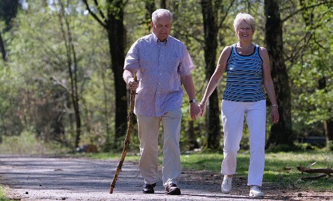 Inexpensive Mother’s Day Activities for Seniors